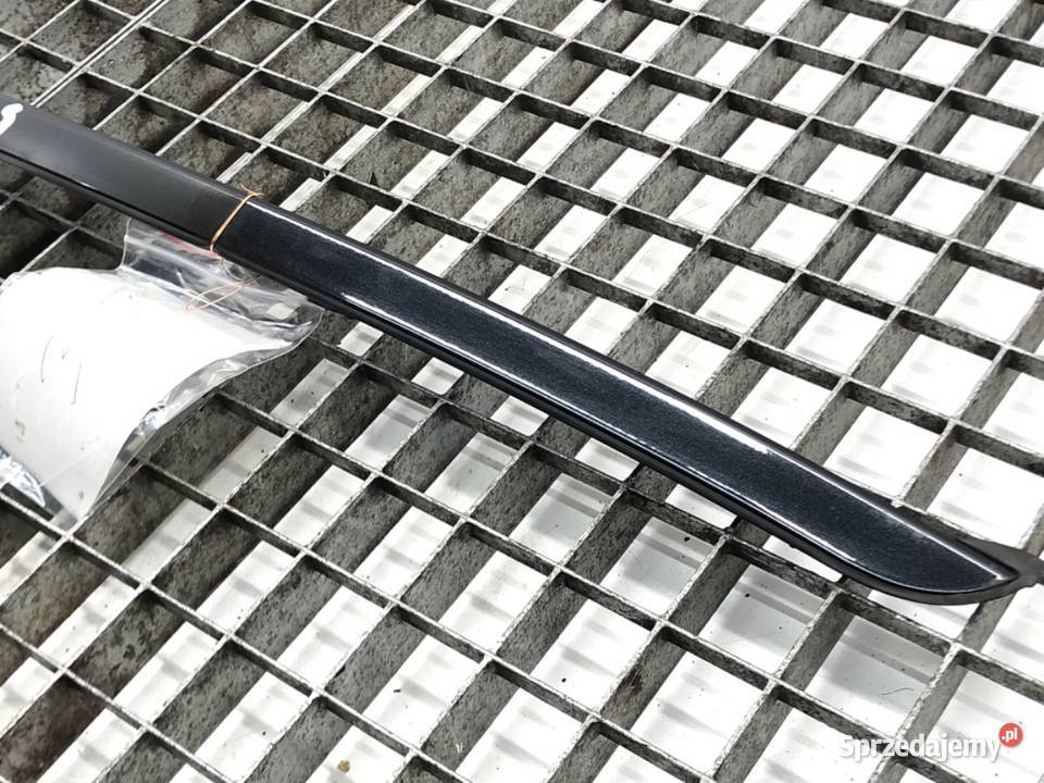 LISTWA ZGARNIAJĄCA PRZÓD LEWA BMW E71