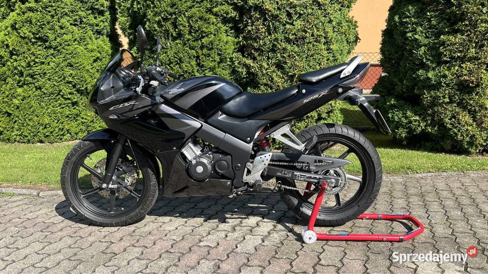 Honda CBR 125R niski przebieg 18 18000km Przemyśl