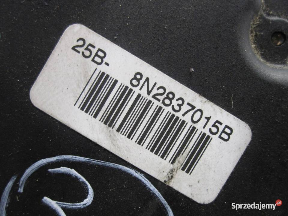 AUDI TT I 8N zamek lewy przód 8N2837015B osobowe