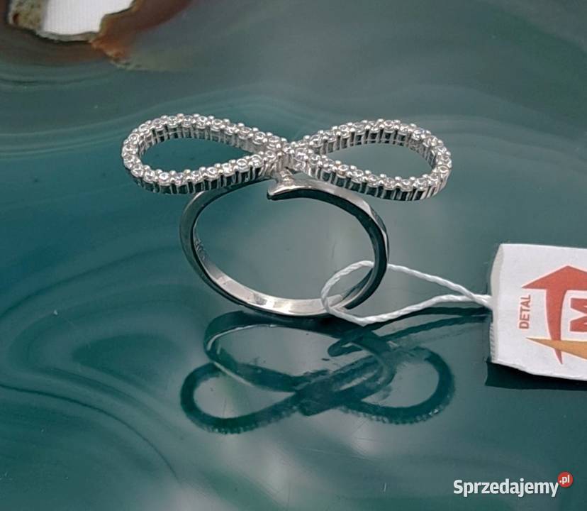 40Pierścionek r14 srebrny nieskończoność z Poznań sprzedam