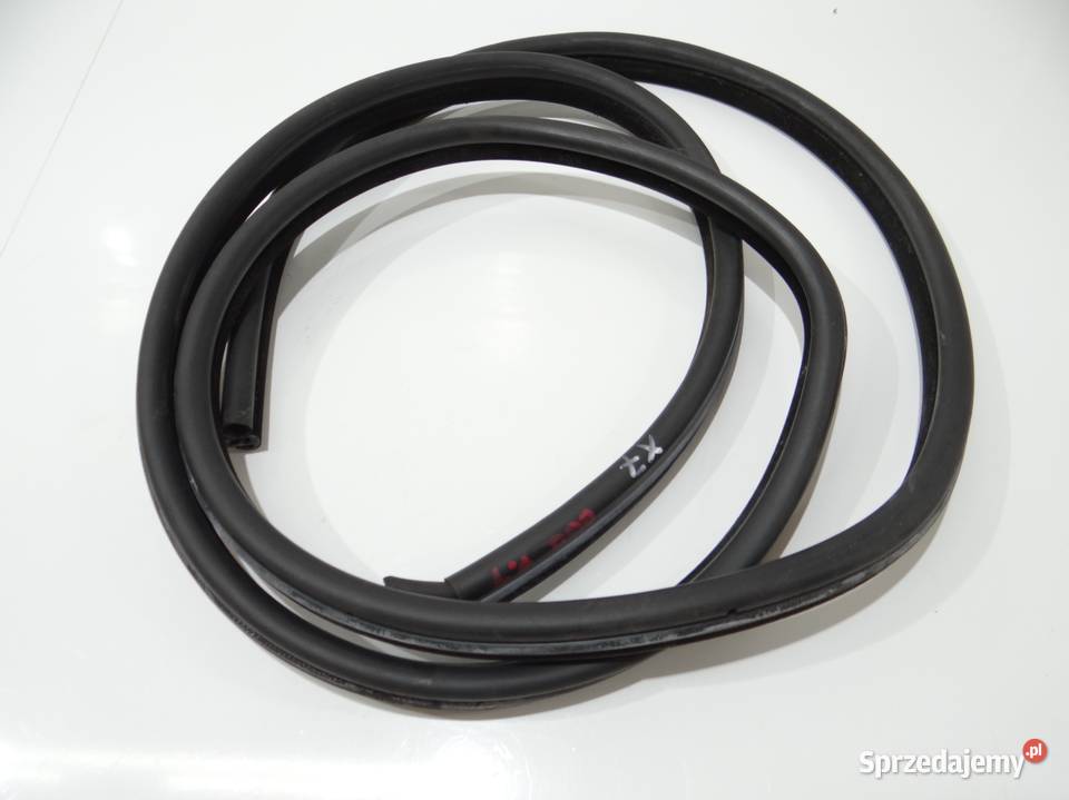 USZCZELKA DRZWI PRAWY TYŁ BMW E60 GUMAZAMSZ lubelskie Strzyżewice sprzedam