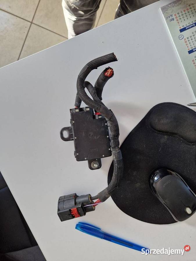 Moduł bezpiecznik Renault 243113394R Złocieniec