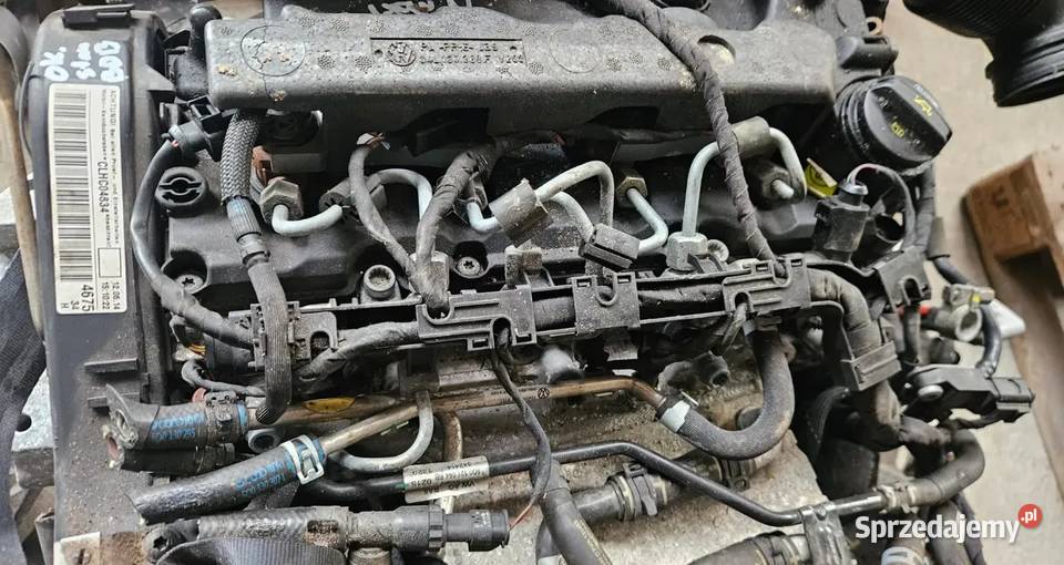 SILNIK CLHC CLHC04834 16 TDI AUDI A3 8V VW GOLF Radom