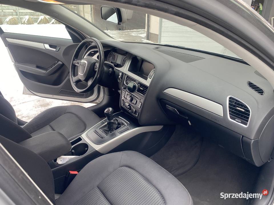 Audi A4 B8 18 TFSI 2010 generalnym remoncie 175km Zelów sprzedam