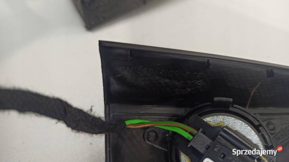 GŁOŚNIK Z TRÓJKĄTEM PRAWY PRZÓD MERCEDES W211