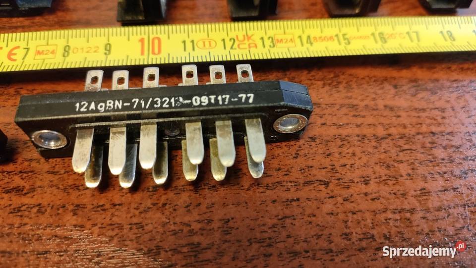 Złącze 12 pinowe męskie i żeńskie 12Ag 82143 sprzedam