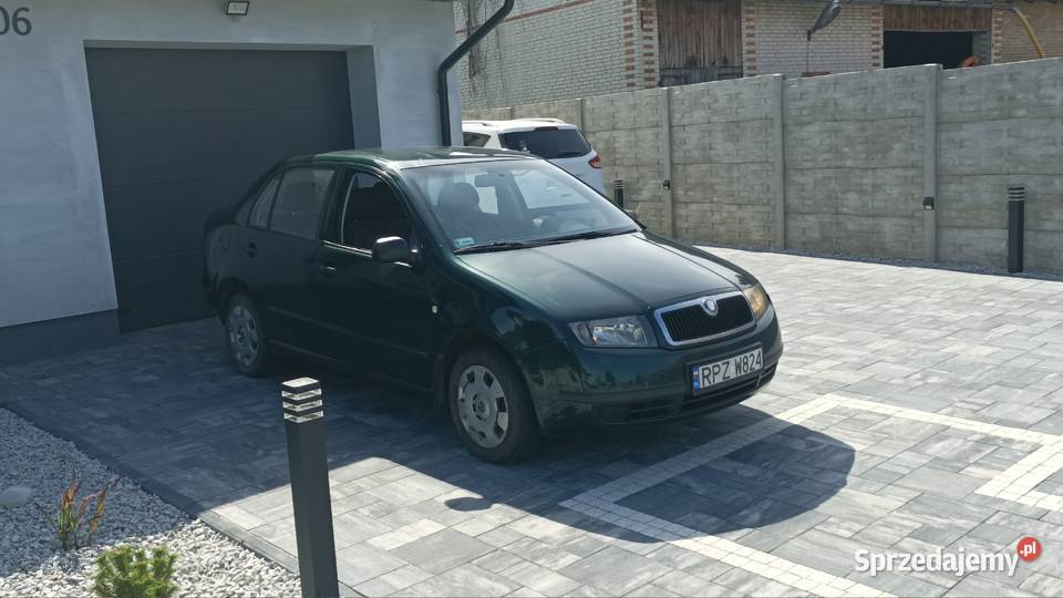 Skoda Fabia 1 właściciel 12 benzyna Ubieszyn