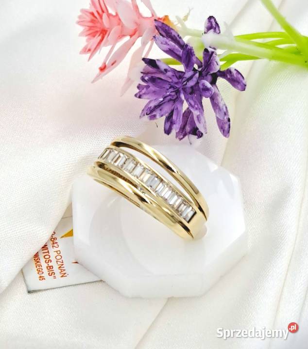 Pierścionek r16 Złoty pr333 Obrączkowy z Pierścionki sprzedam