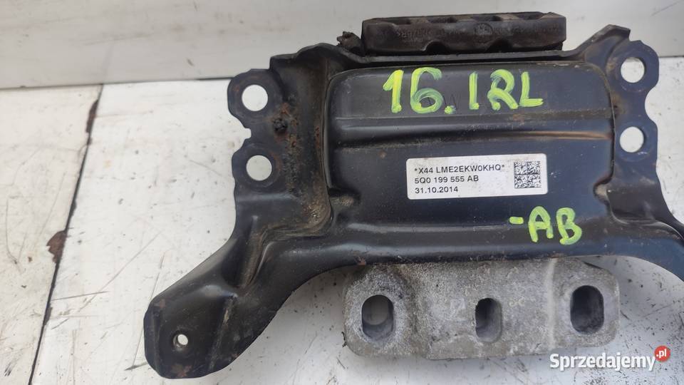 16VW GOLF VII PASSAT B8 PODUSZKA SILNIKA PRZÓD osobowe Włoszczowa sprzedam
