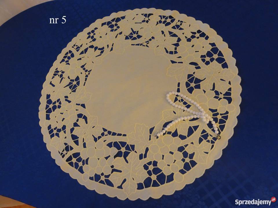 Serwety bieżniki haftowane ręcznie haft Obrusy i serwety Lublin sprzedam