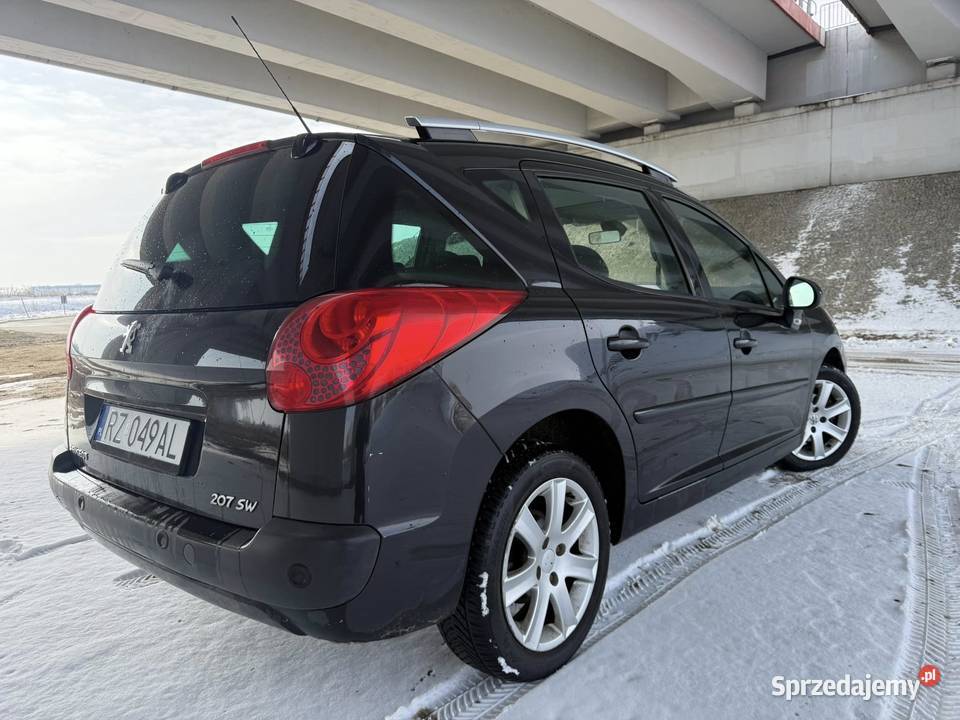 Peugeot 207 SW 16 Benzyna 2009r Panorama Niski 207