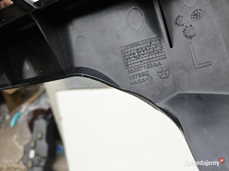 JEEP CHEROKEE KL ŚLIZG ZDERZAKA LEWY TYŁ Międzychód