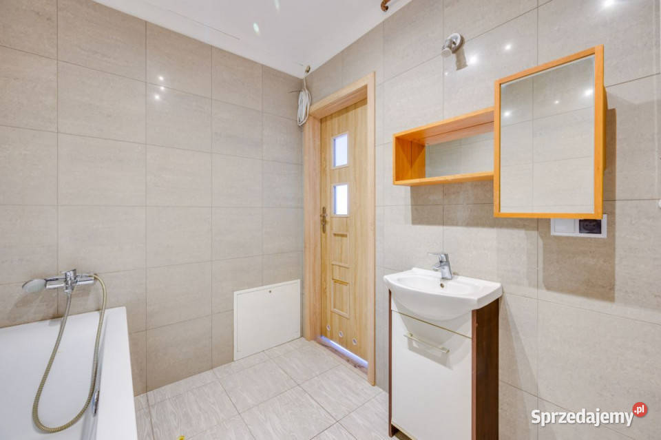 sprzedaży mieszkania Reda 51m2 3pokojowe Liczba pokoi 3