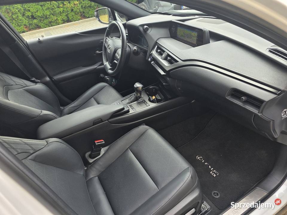 Lexus UX 250H Omotenashi Mark Levinson Już 120000km Lublin