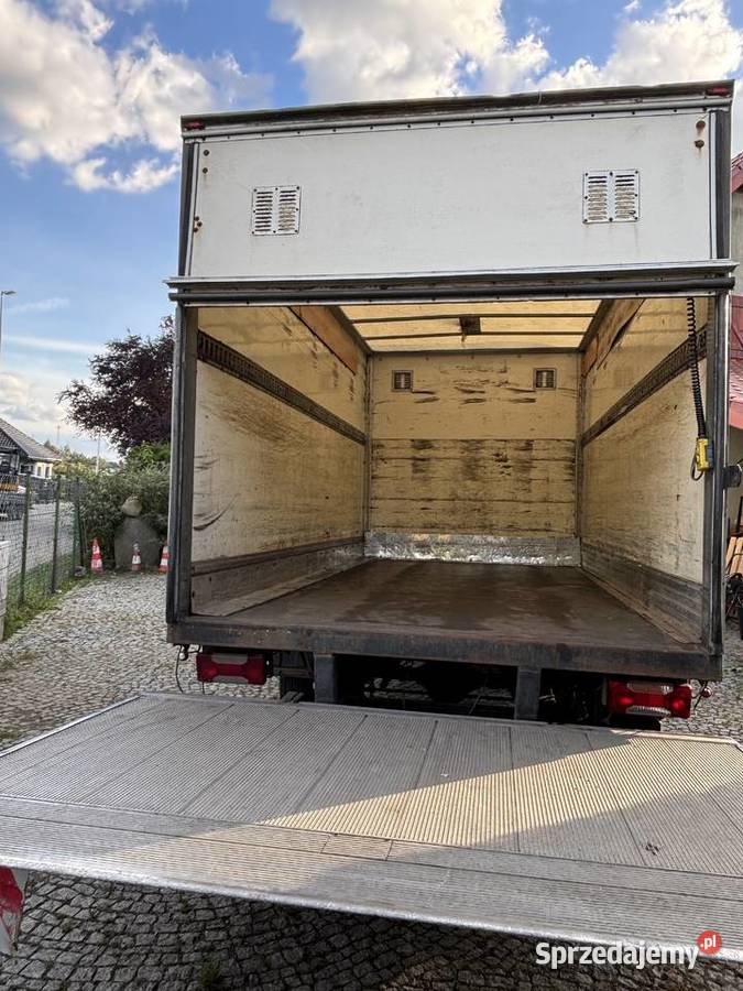 Iveco Daily 35C13 dostawczy kontener winda 23 Iveco Świdnica