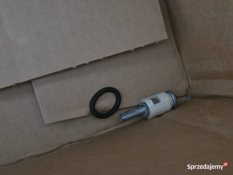 Reflektor lewy Fiat Uno nowy oryginalny