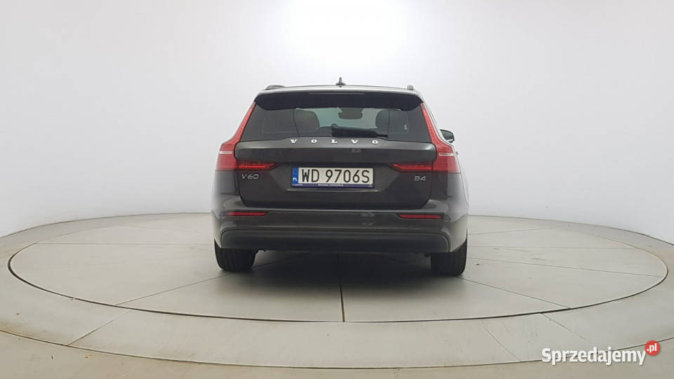 Volvo V60 B4 D Core Z Polskiego Salonu Faktura Warszawa