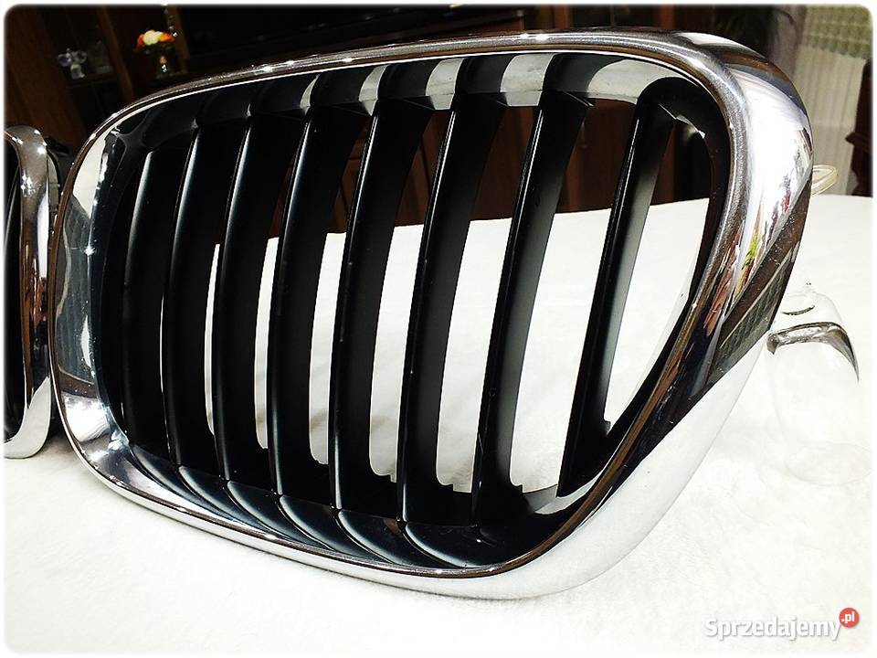 Oryginalne Nerki Grill BMW X5 E53 19992003 Prawa
