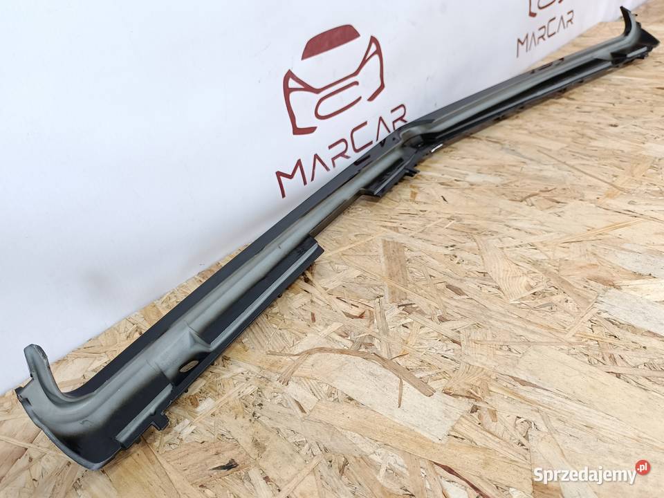 MERCEDES W207 LISTWA GRILLA MASKI A2078800082