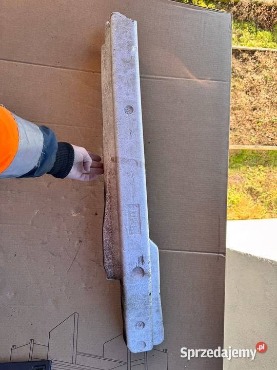 Absorber pianka zderzaka przód Yaris III Brzesko