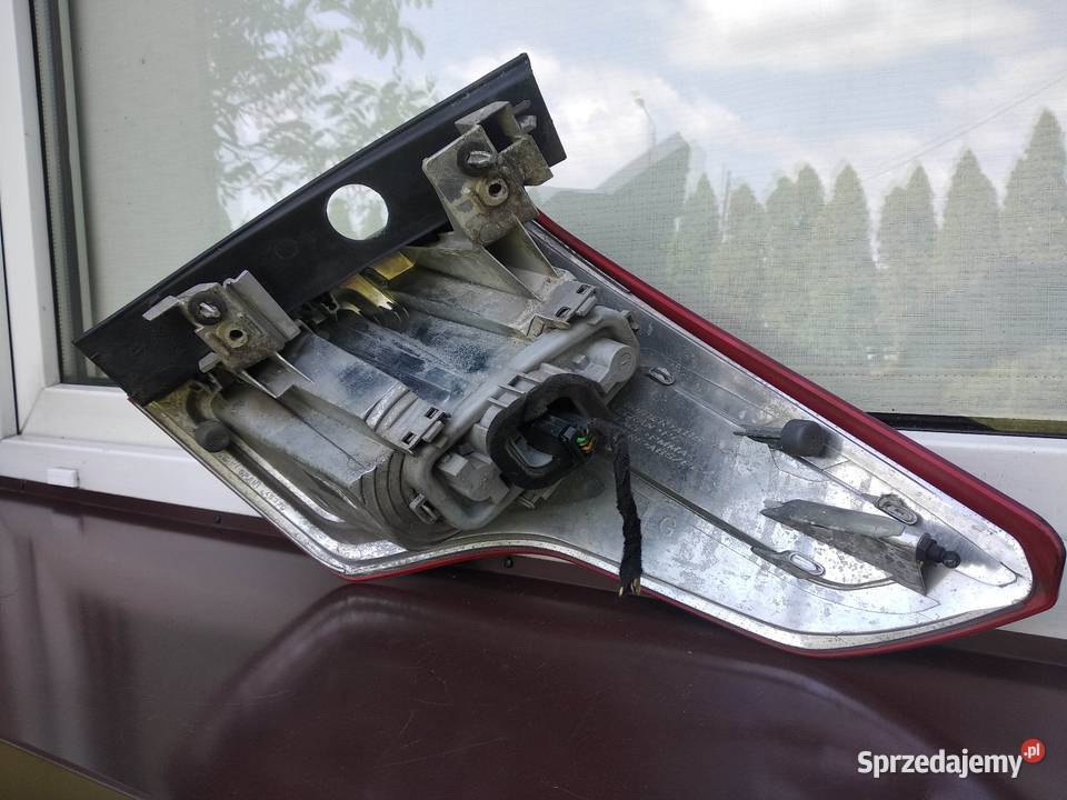 Citroen C4 Picasso I 0610 lampa tył tylna lewa w