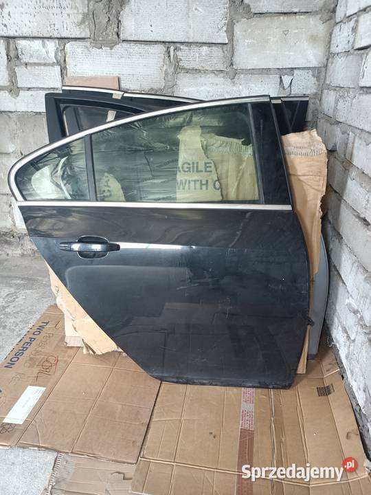 OPEL INSIGNIA A DRZWI PRAWY TYŁ PRAWE TYLNE osobowe świętokrzyskie Kielce