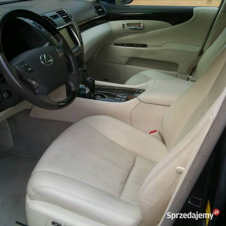 Lexus LS 460 Poznań