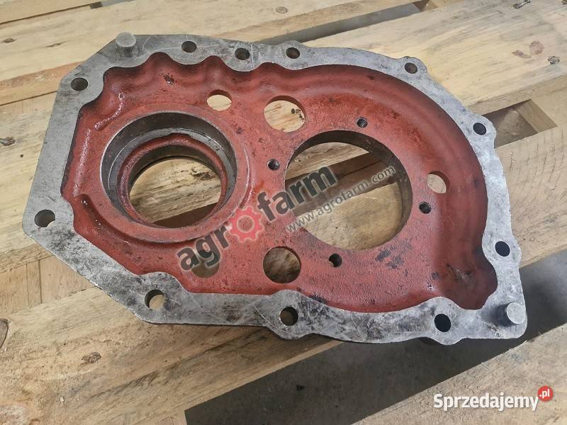 Pokrywa skrzyni biegów Ford 5110 5610 6410 Byków sprzedam