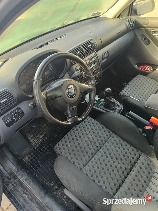 Sprzedam 2 seaty 400000km Ostróda