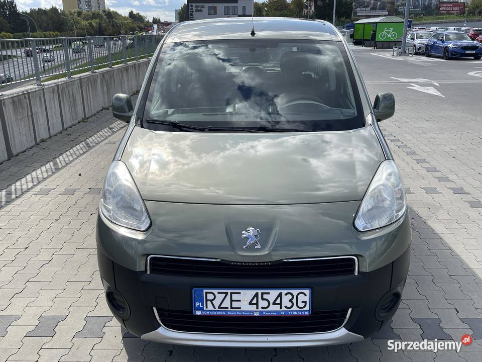 Peugeot Partner 16 benz 120 2014r 192960 tempomat Rzeszów