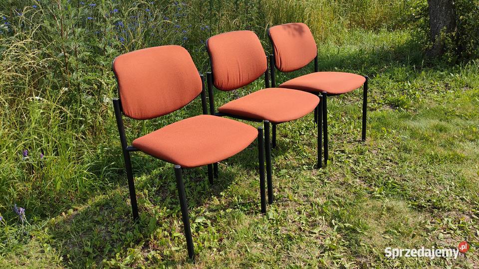 Krzesła tapicerowane INS Nowy Styl 40 sztukę 100 Lipno