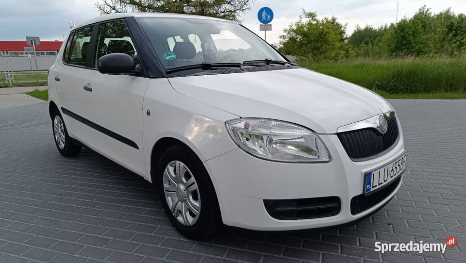 Skoda fabia 12 MPI klima niski przebieg biała benzyna sprzedam