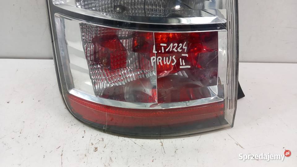 TOYOTA PRIUS II 2 LAMPA TYŁ LEWA
