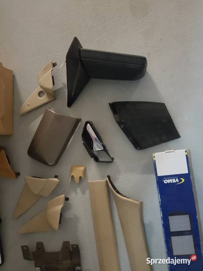 Części Mercedes W124 maskownica klamka osobowe sprzedam