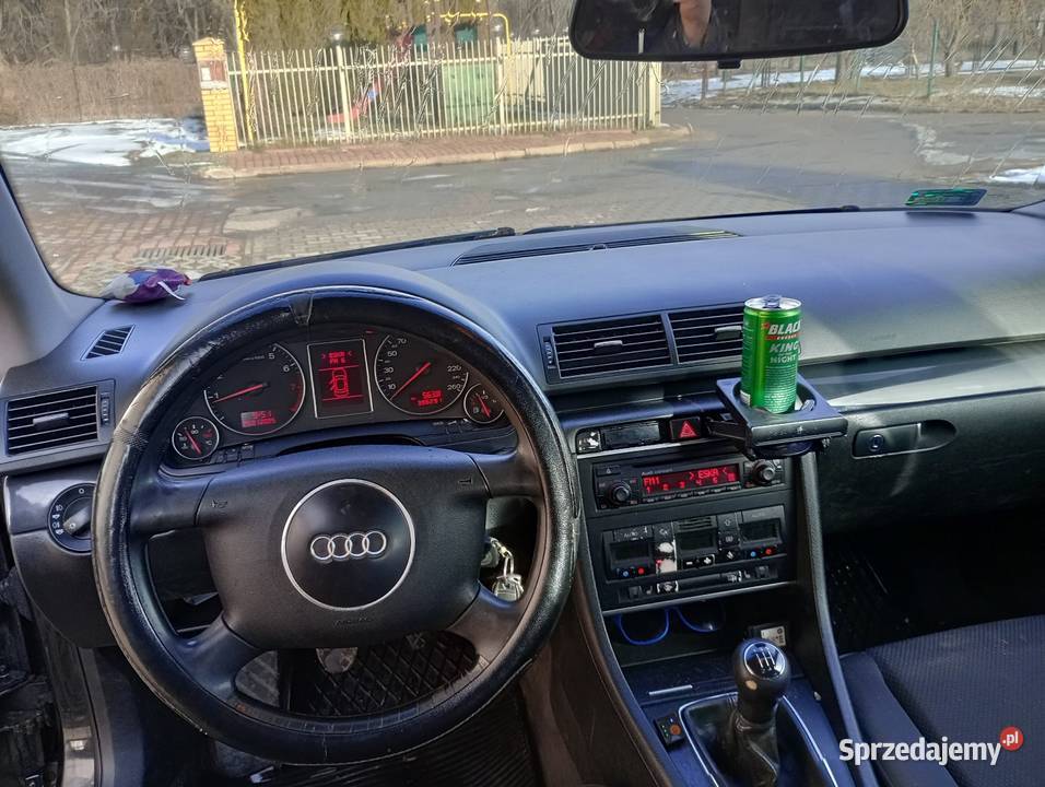Sprzedam Audi A4 b6 kombi z LPG wspomaganie kierownicy