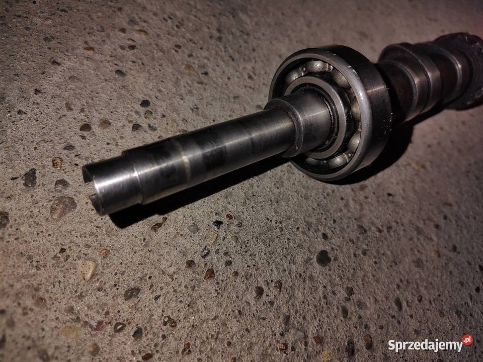 Wałek rozrządu K750