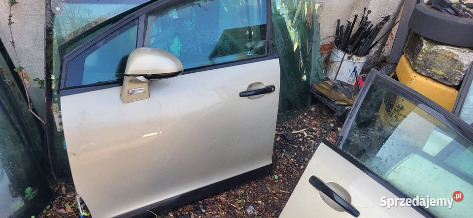 Citroen C 4 I HB Silniczek Wycieraczek Maska tył małopolskie Gorzyce