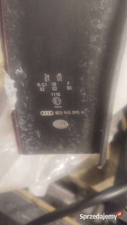 Audi a4 b6 lampa lewa tylna sedan 8e0 945 095a Kłodzko