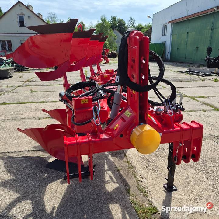 Pług obrotowy 180HP AKPIL 4 zab HYDRAULICZNE w nieuszkodzony Opoczno