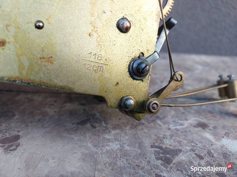 625 Mechanizm starego zegara bufetowego Tczew