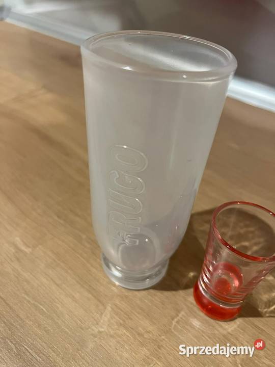 Nowy Kubek Frugo i jeden mały kieliszek Gdańsk
