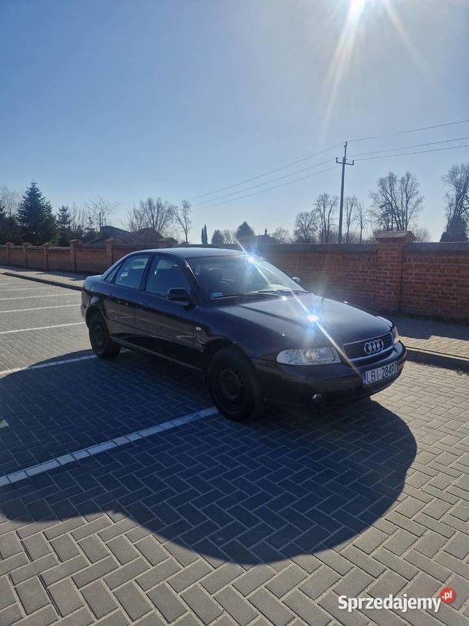 Audi A4 B5 FL 2000r 16 benzyna Wohyń