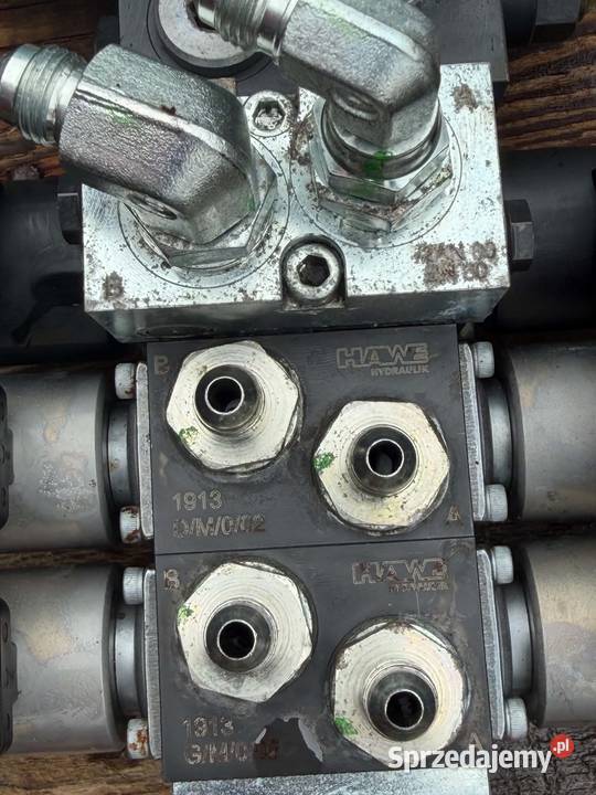 Rozdzielacz hydrauliczny czterosekcyjny HAWE Antonie