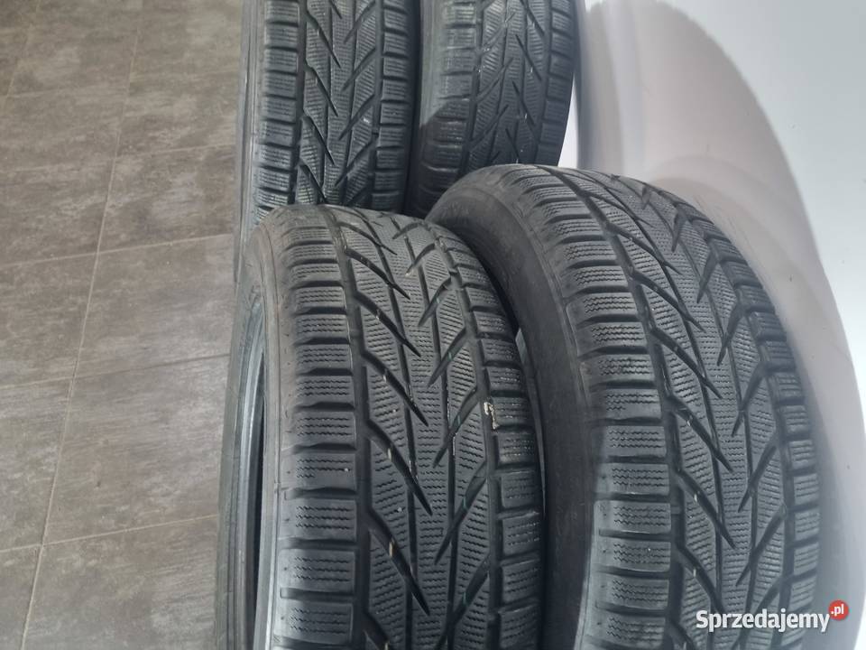 OPONY ZIMOWE 22560 R17 Skierniewice sprzedam