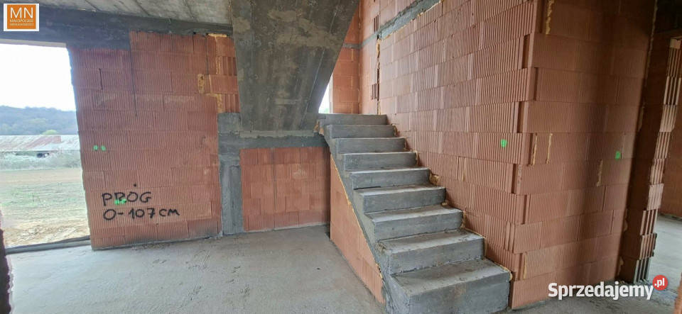 Dom wolnostojący 150 metrów Proszowice mieszkalny