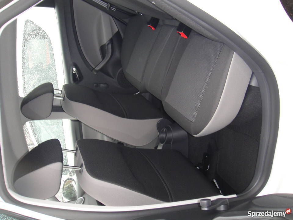 Wynajem samochodu Seat Ibiza 5D Style 12 TSI Katowice wynajem pojazdu