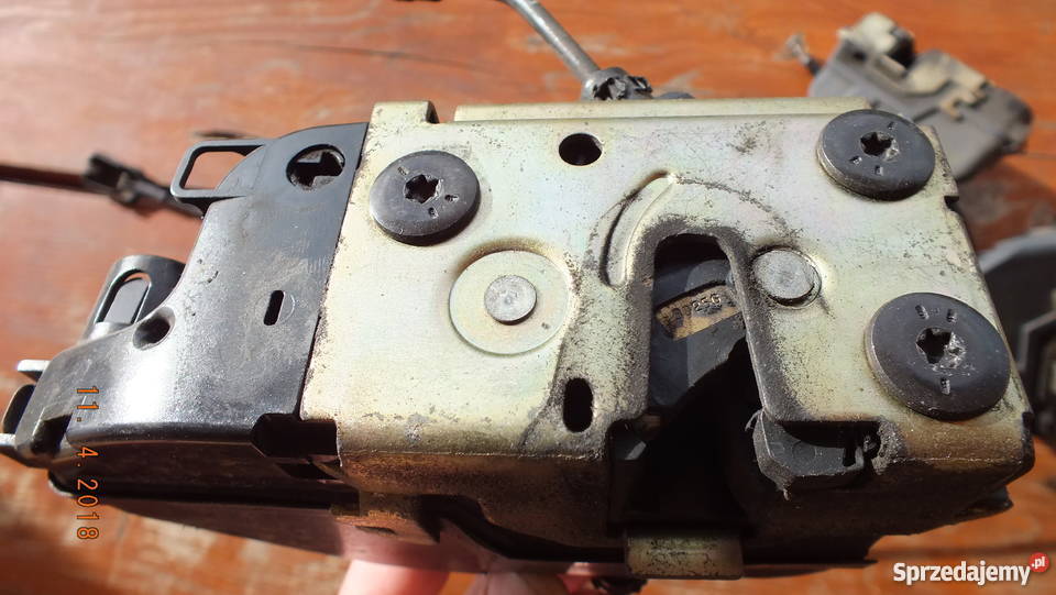 Zamki drzwi Renault scenic II Maruszyna