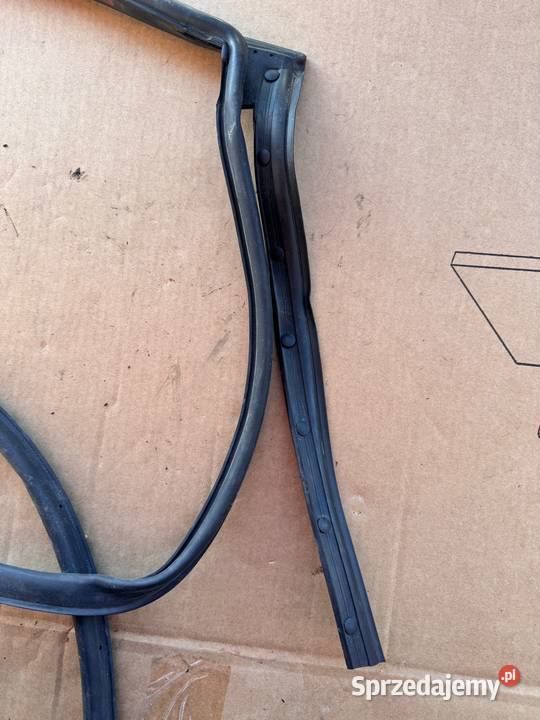 Uszczelka drzwi lewy tył Hyundai i10 II 1320