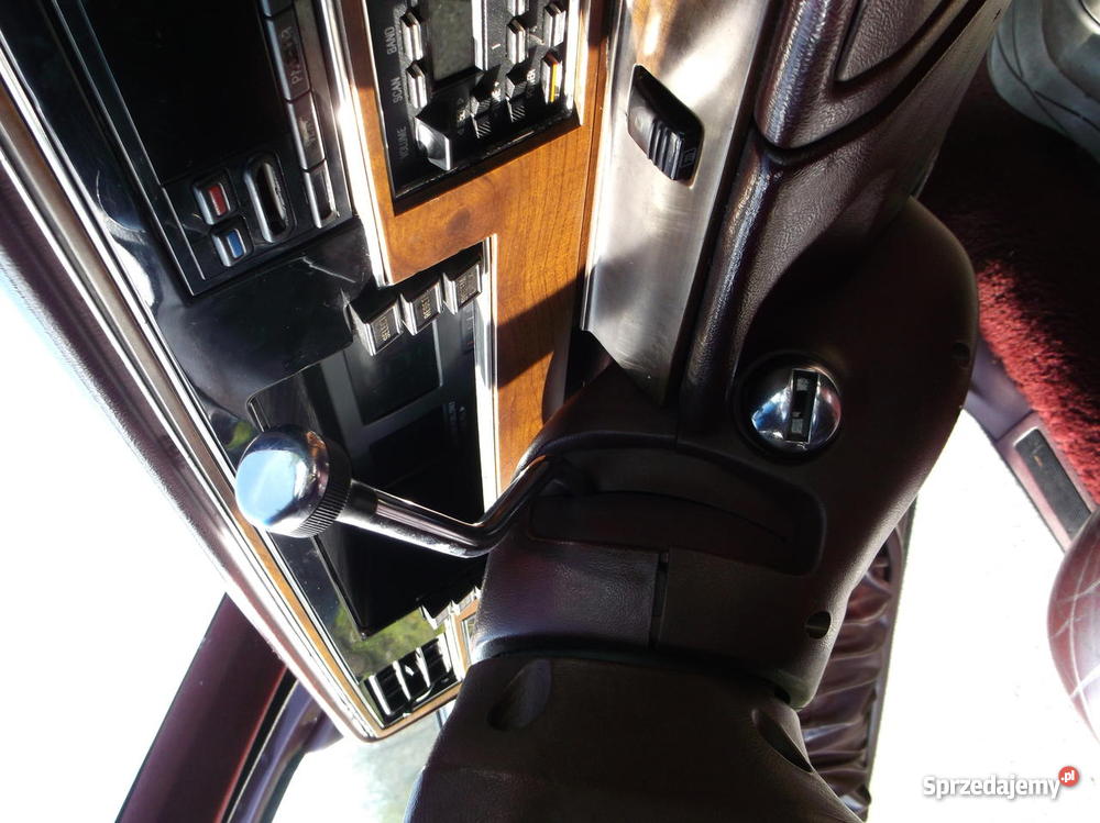 Lincoln Continental Możliwa Rok produkcji 1990 małopolskie Sieraków sprzedam