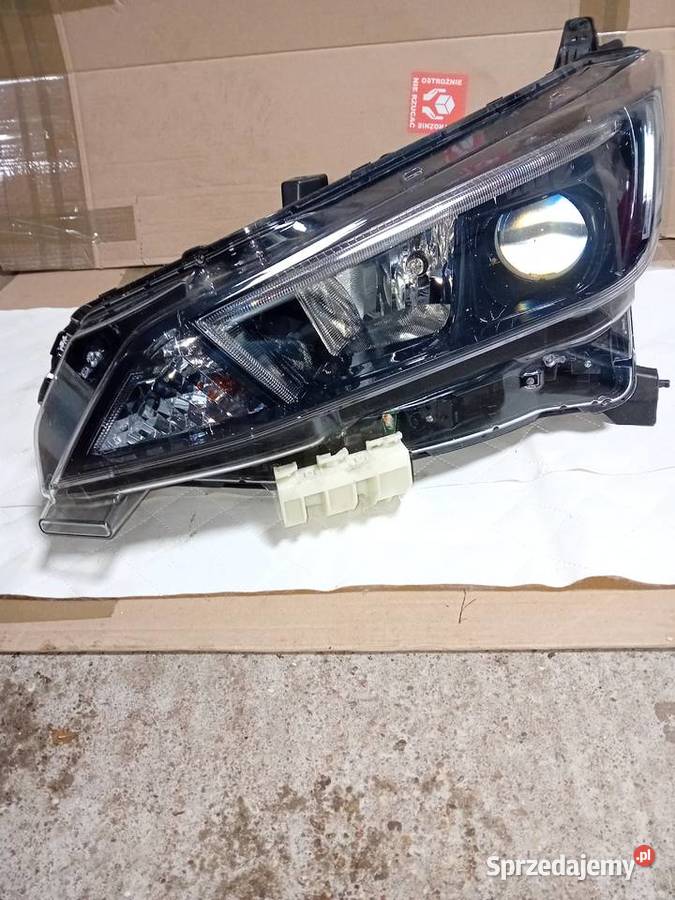 Lampa Led nissan leaf ll lewa lewe mazowieckie Dąbrówka sprzedam